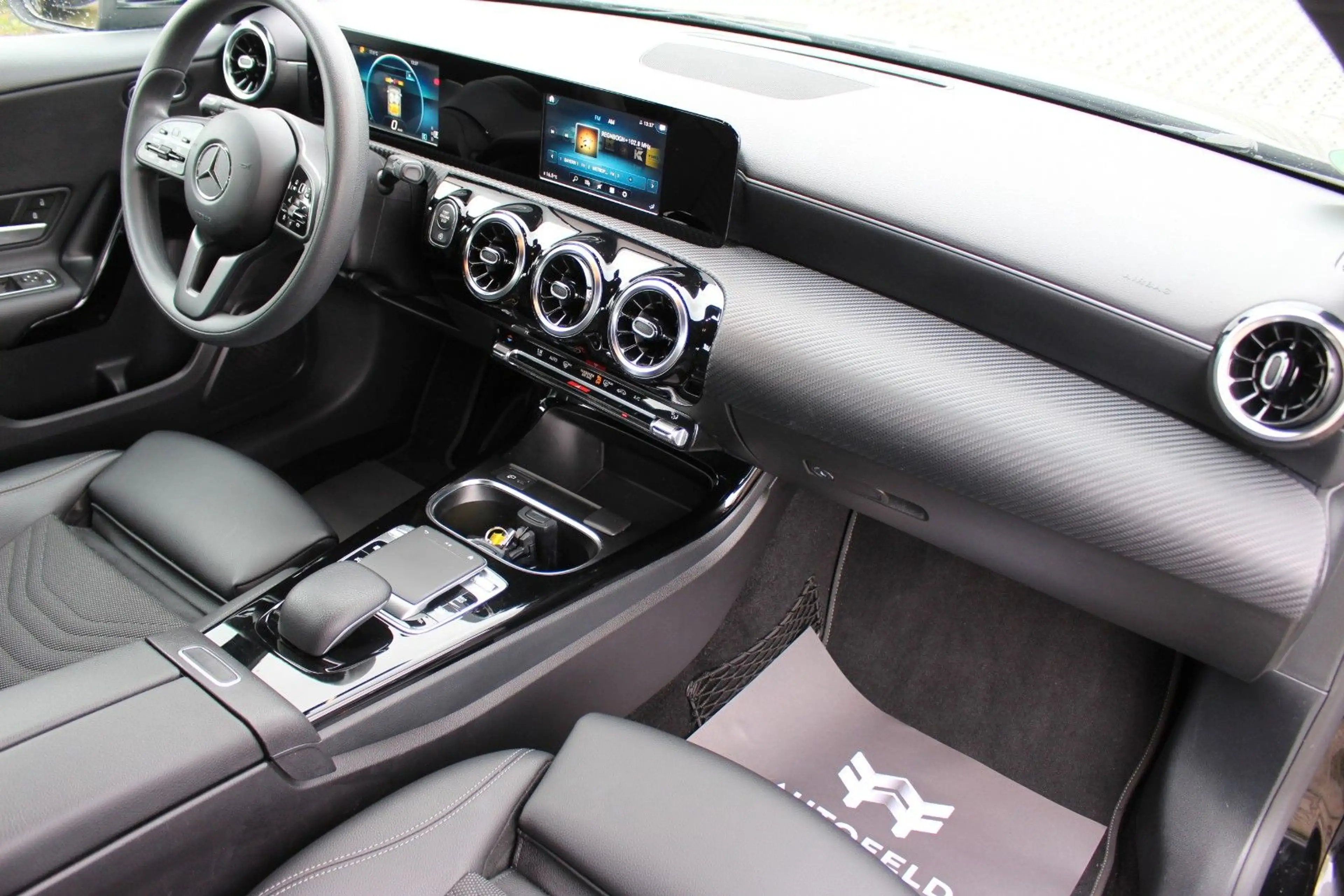 Mercedes-Benz A 200 /VOLLSHEFT/KLIMA/PDC/NAVI/BT/SHZ/ — photo 12
