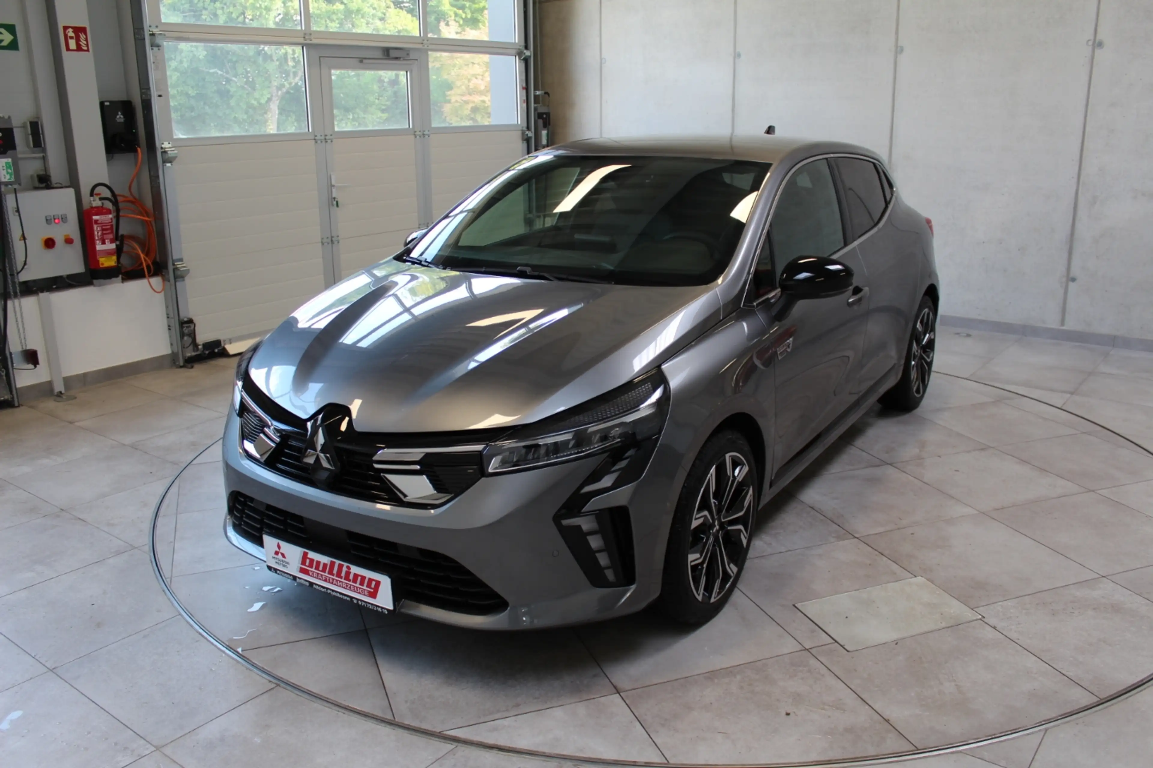 Mitsubishi Colt EDITION 1.6 Hybrid — photo 2