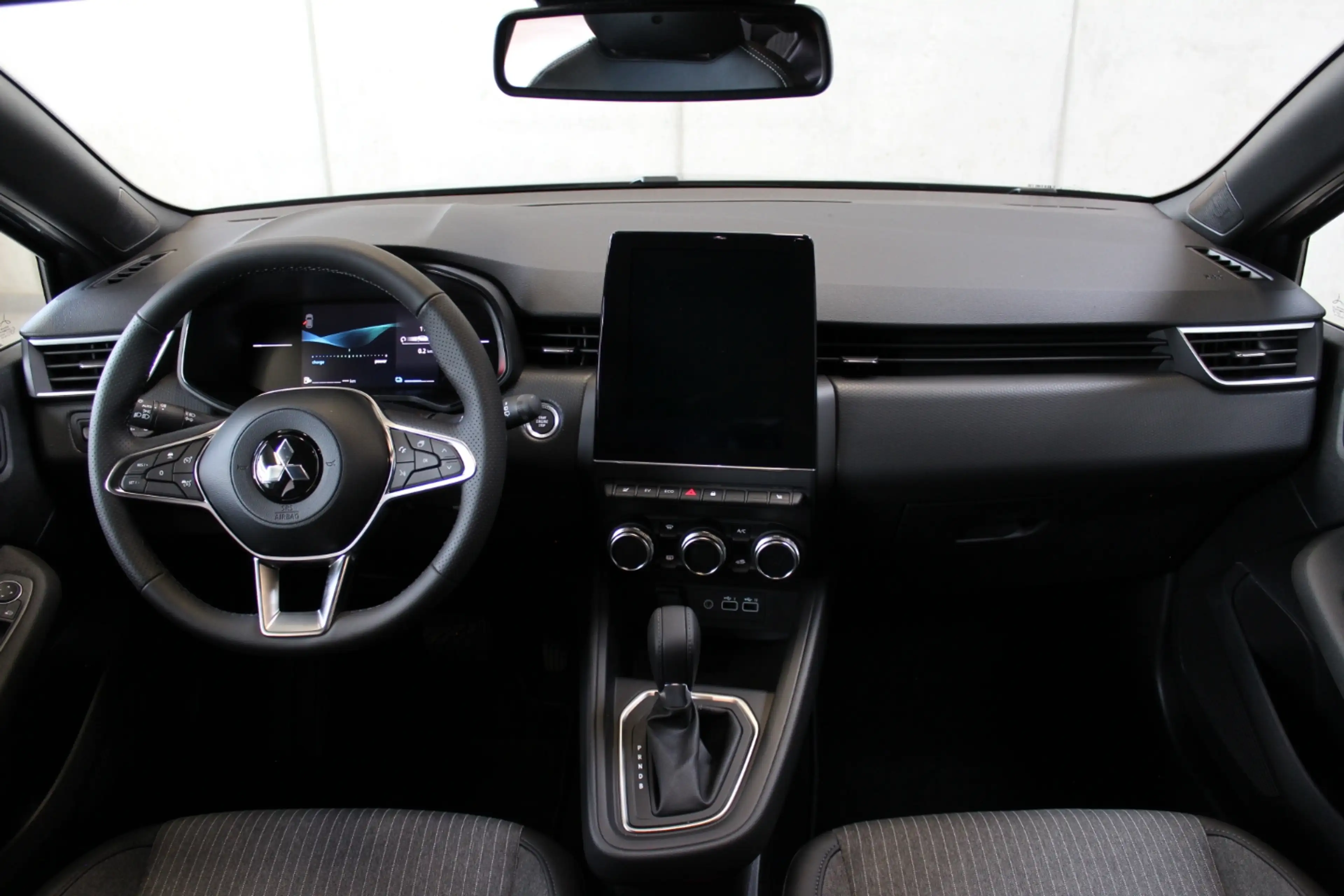 Mitsubishi Colt EDITION 1.6 Hybrid — photo 12