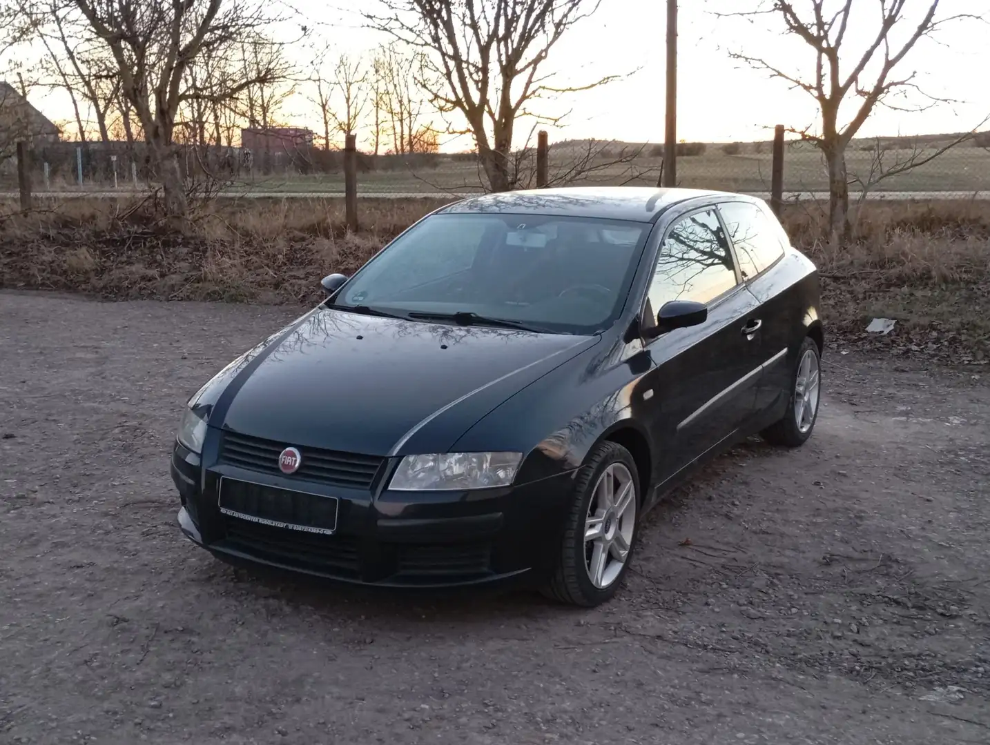 Fiat Stilo Stilo 1.6 16V TÜV Neu Klima El. Fenster Negro - 2