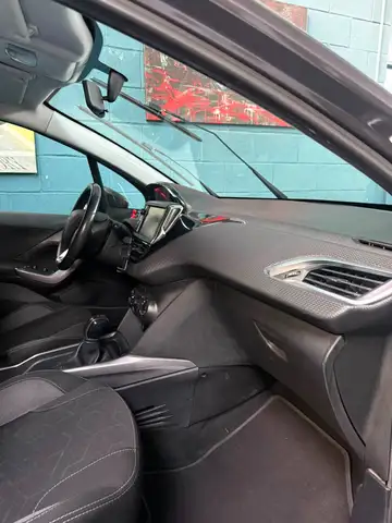 Peugeot 2008 view 9