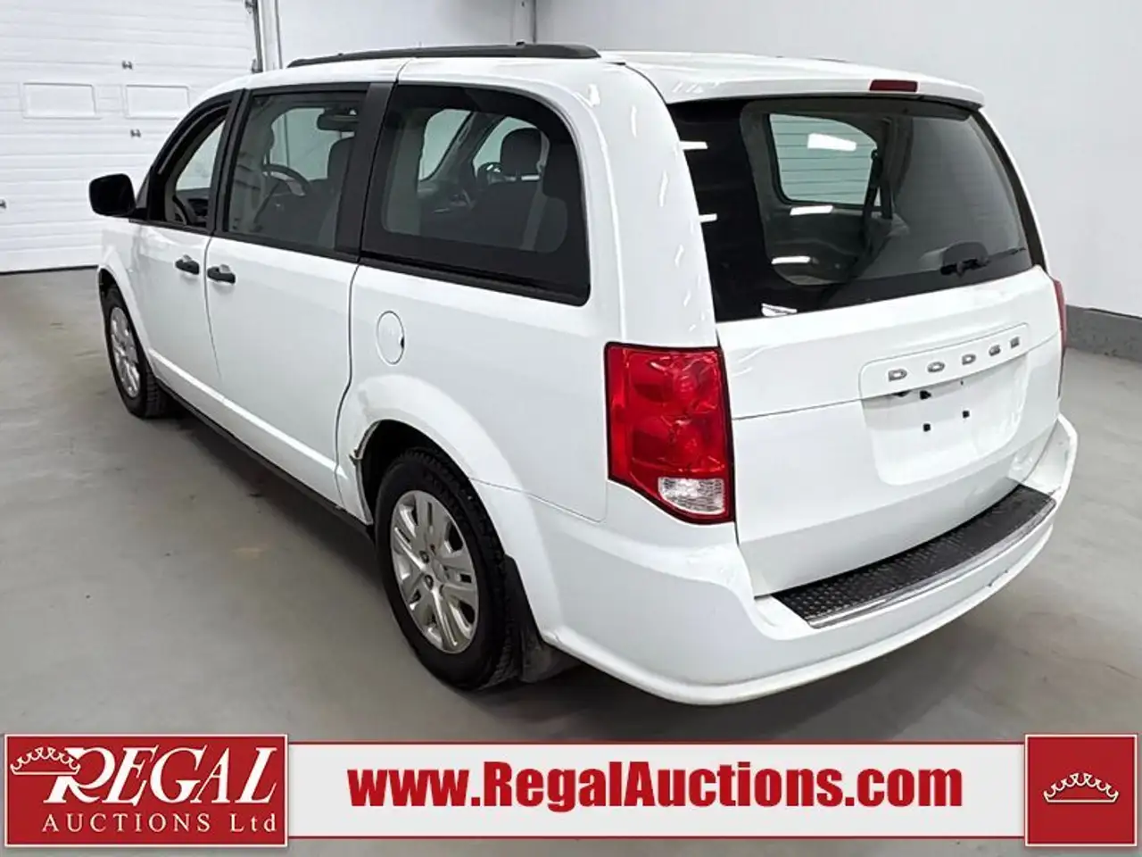 Dodge Grand Caravan снимка Dodge Grand Caravan