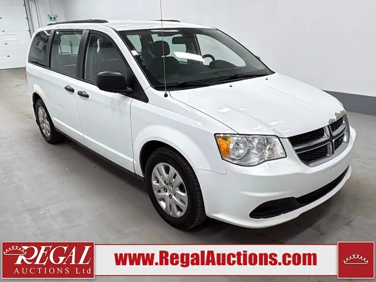 Dodge Grand Caravan снимка Dodge Grand Caravan