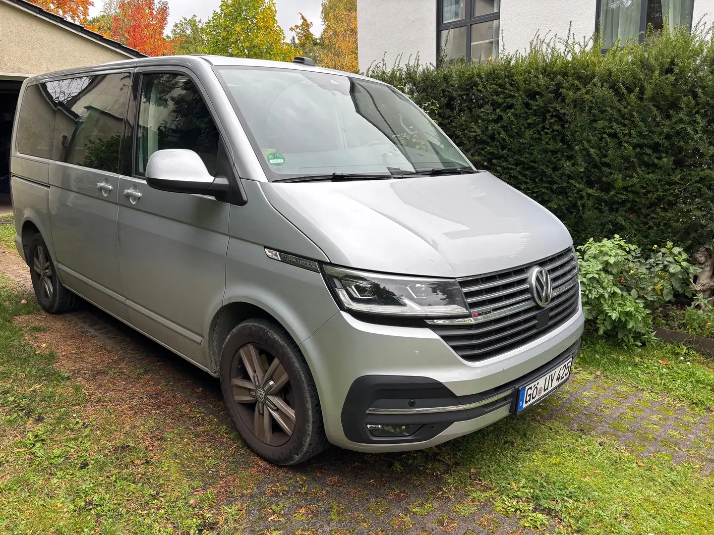 Volkswagen T6 Multivan Multivan DSG Kurz 4MOTION Highline Silber - 2