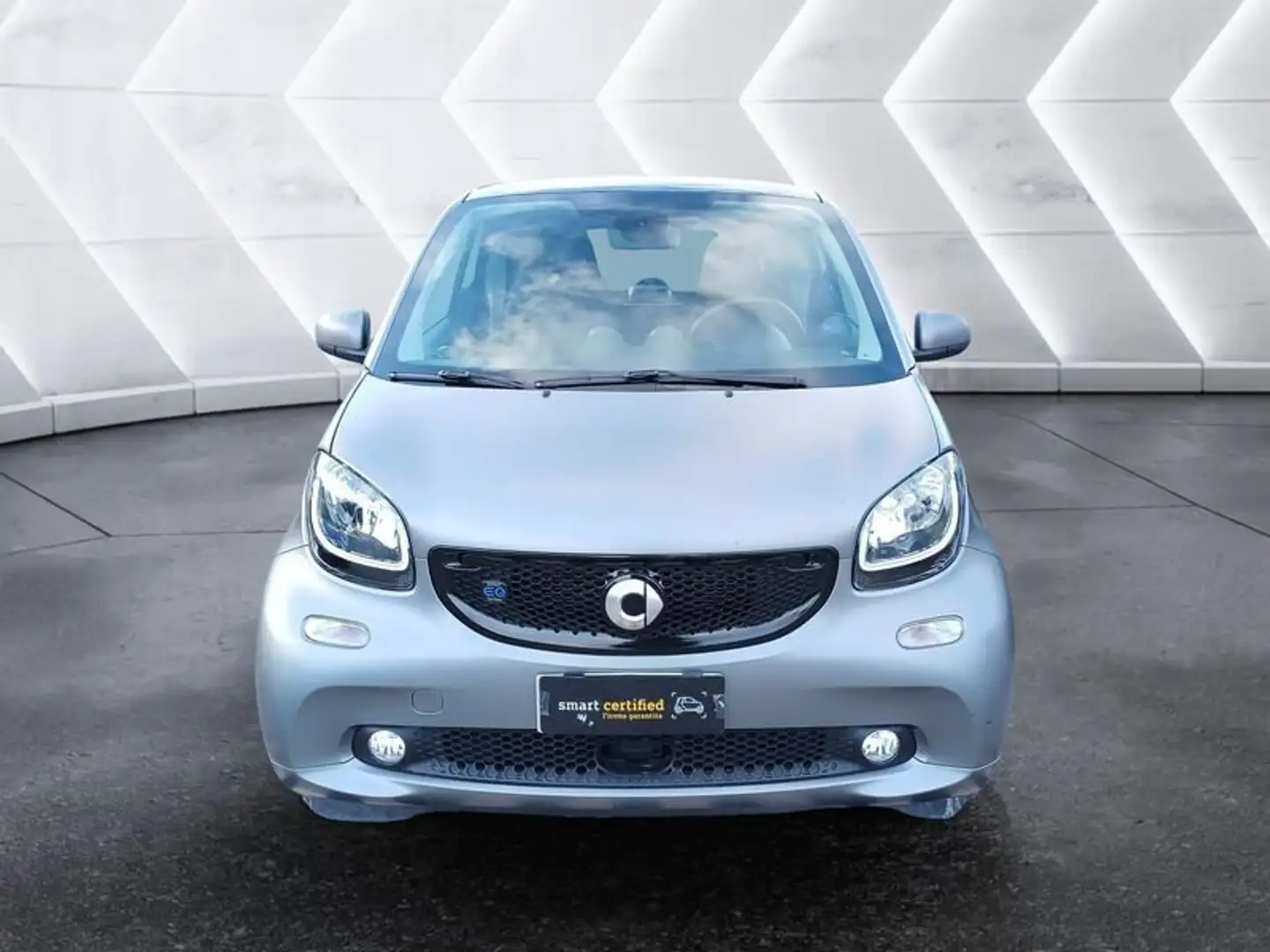 smart forTwo eq Passion my19 Grey - 2