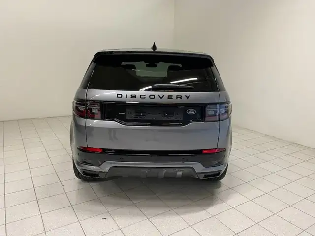 Land Rover Discovery Sport view 13