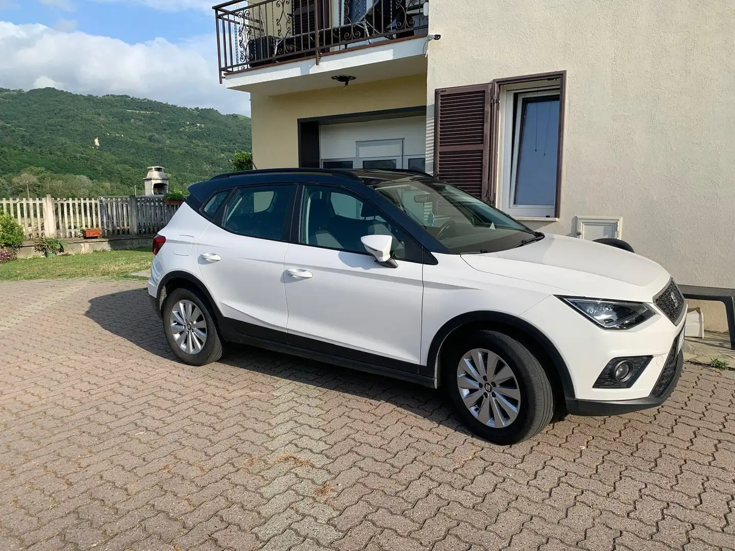 SEAT Arona Arona 2017 1.6 tdi Style 95cv Bílá - 2