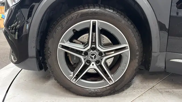 Mercedes-Benz Gla Class view 28