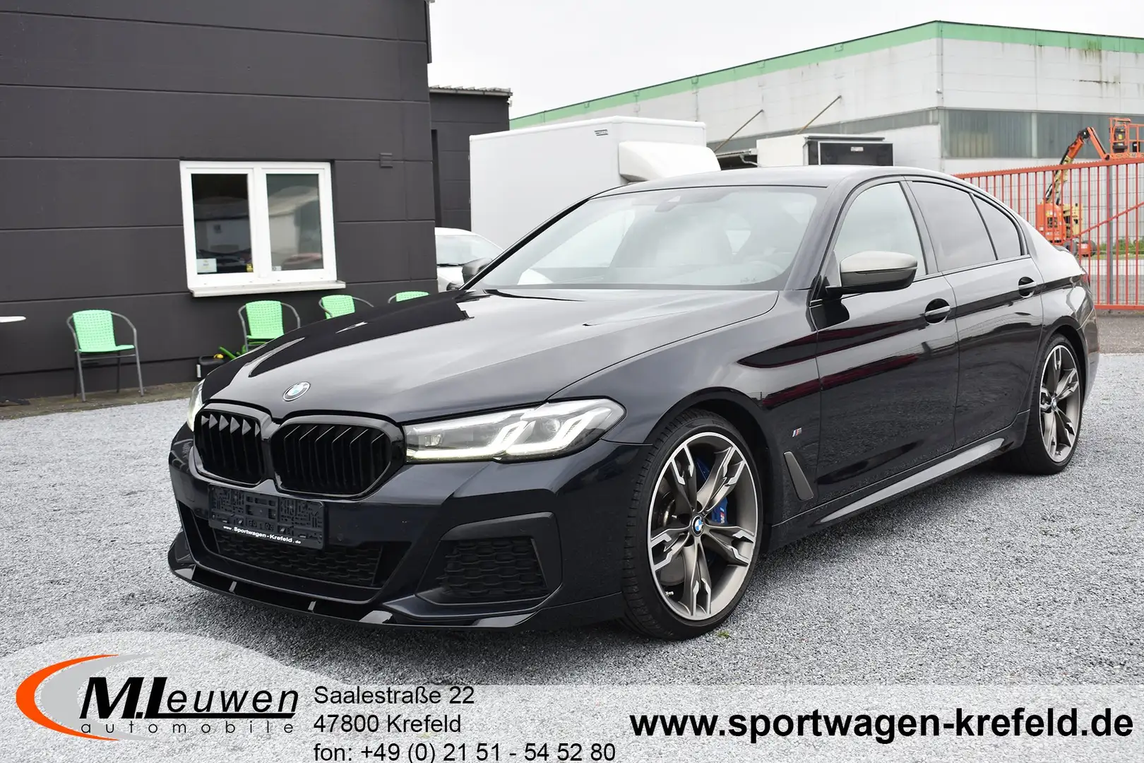 BMW M550 5er M550i xDrive Aut.  *LEDER*NAVI*20"*PDC*CAM* Noir - 1