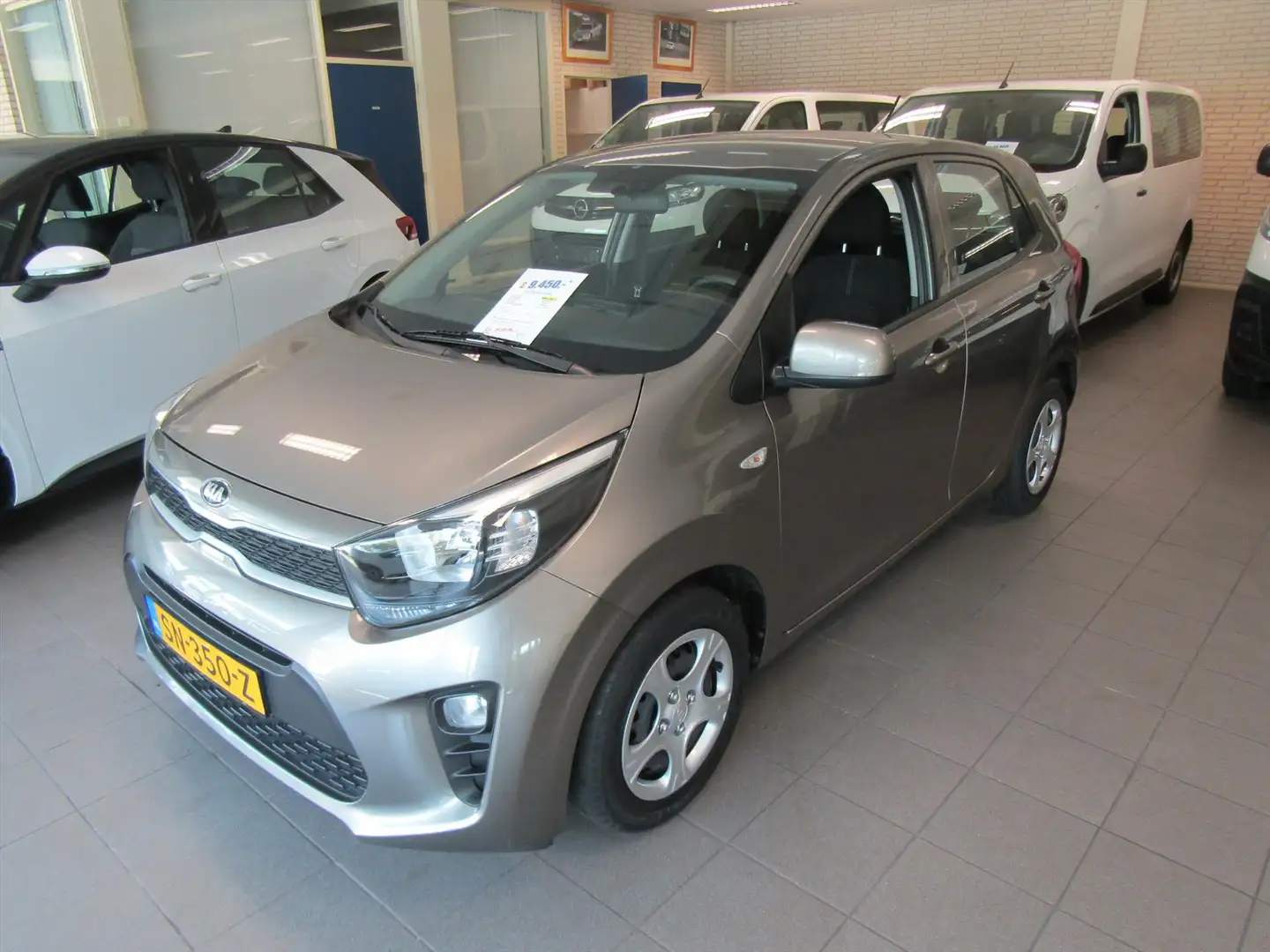 Kia Picanto 1.0 CVVT AIRCO ELEK. RAMEN CENTR, VERGR. Gris - 2