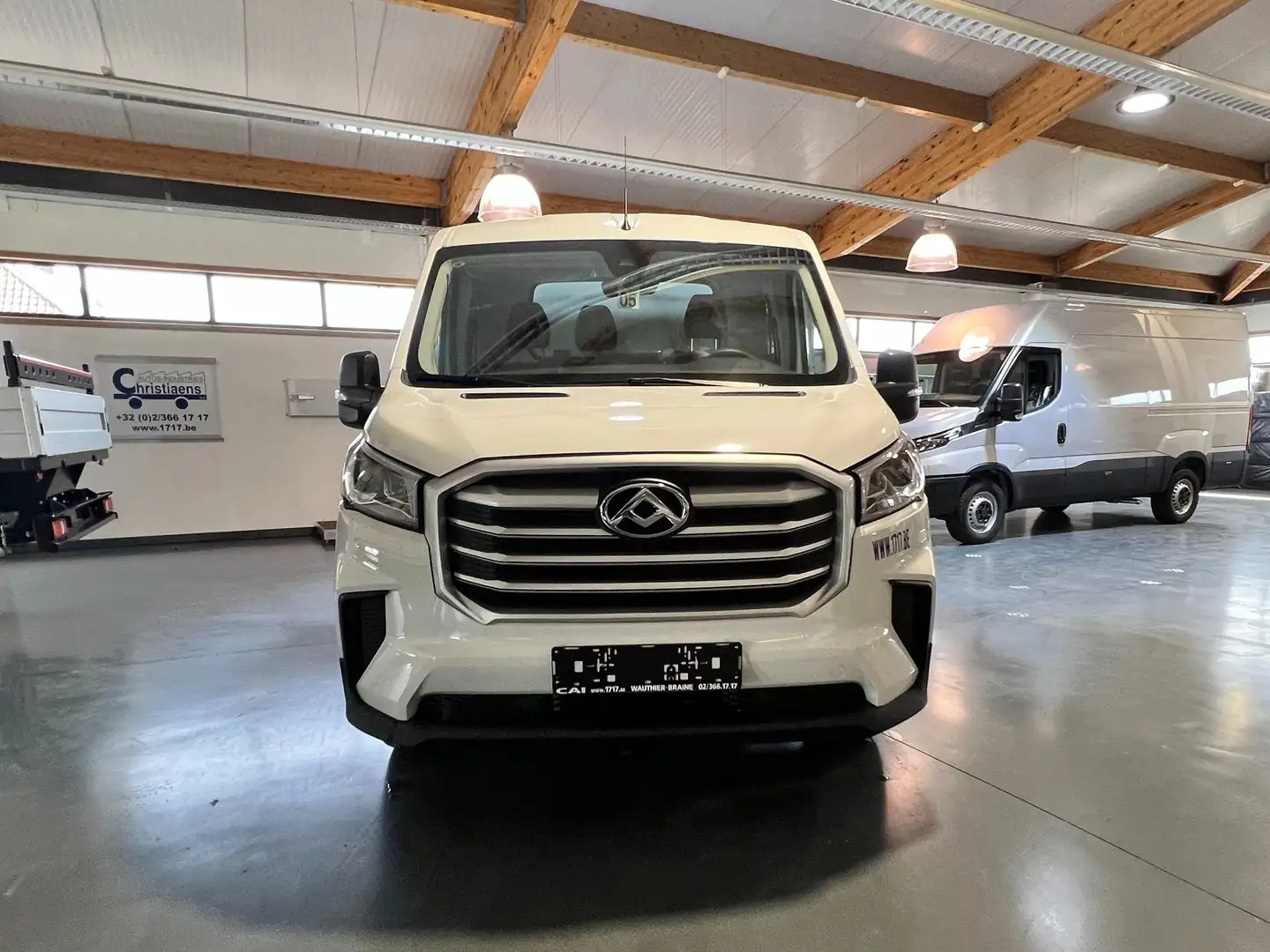 Maxus Deliver 9 Benne basculante 3200mm avec coffre 650mm Wit - 2