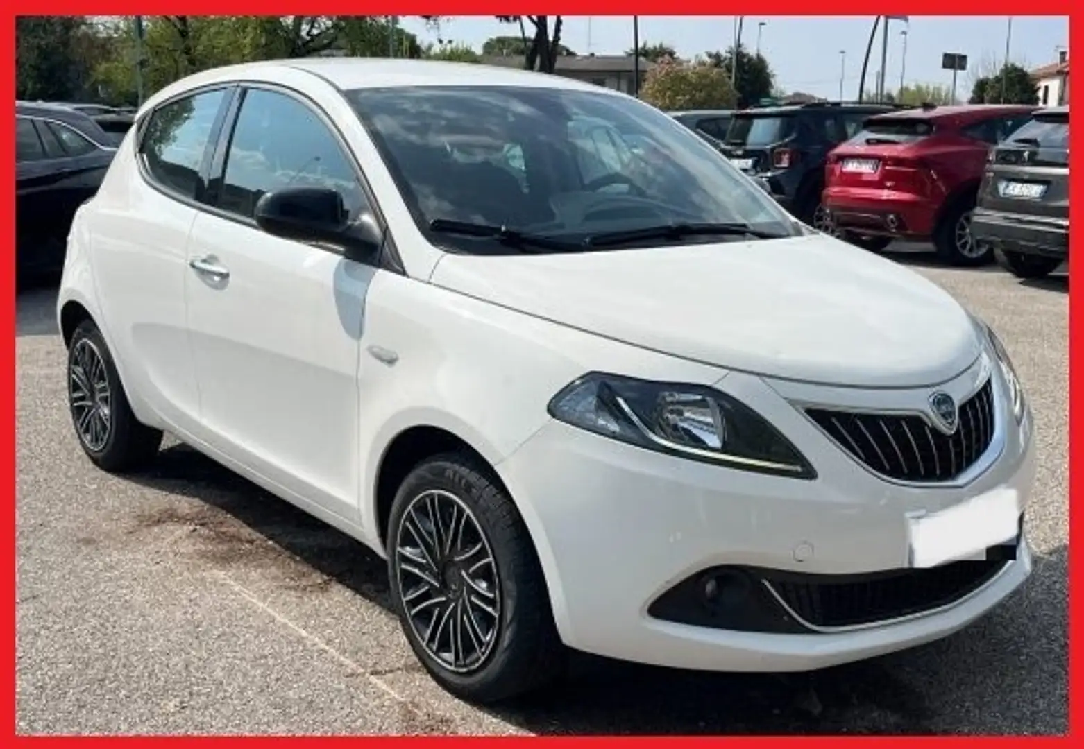Lancia Ypsilon 1.0 FireFly 5 porte S&S Hybrid Ecochic Silver Bianco - 1