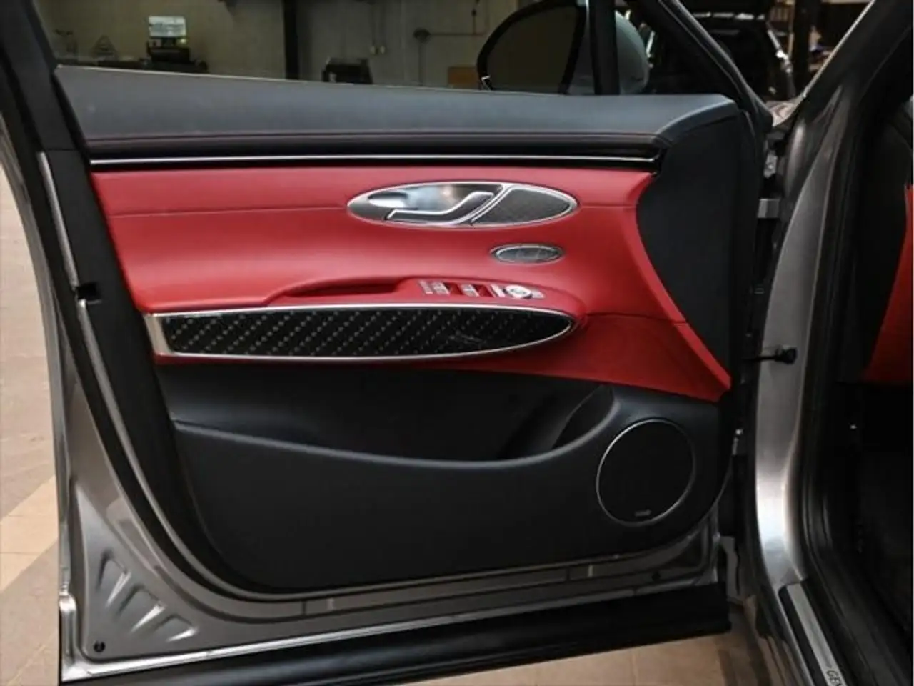 Genesis GV70 снимка Genesis GV70