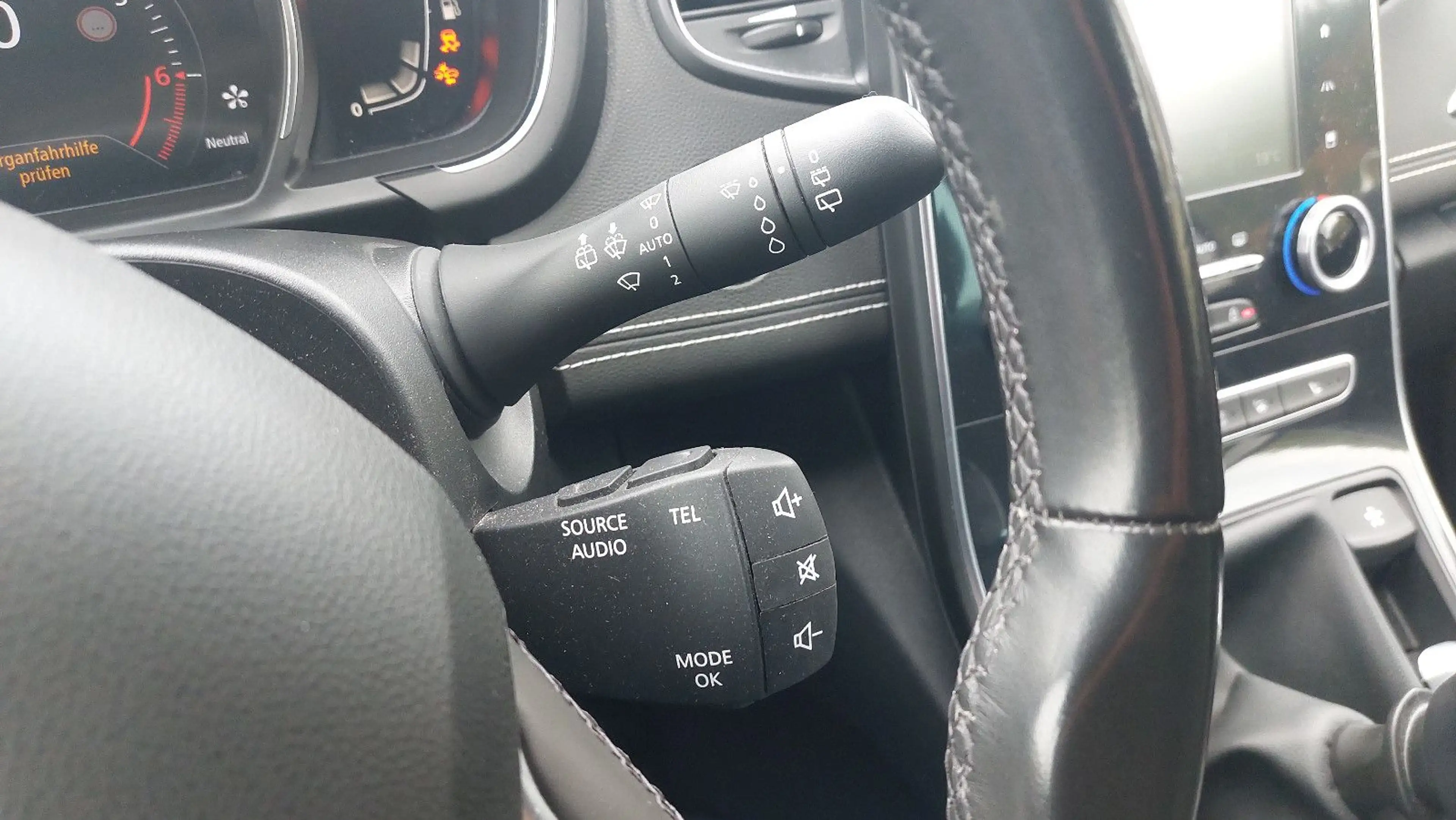 Renault Scenic IV BOSE Edition Assistenzsysteme — photo 14