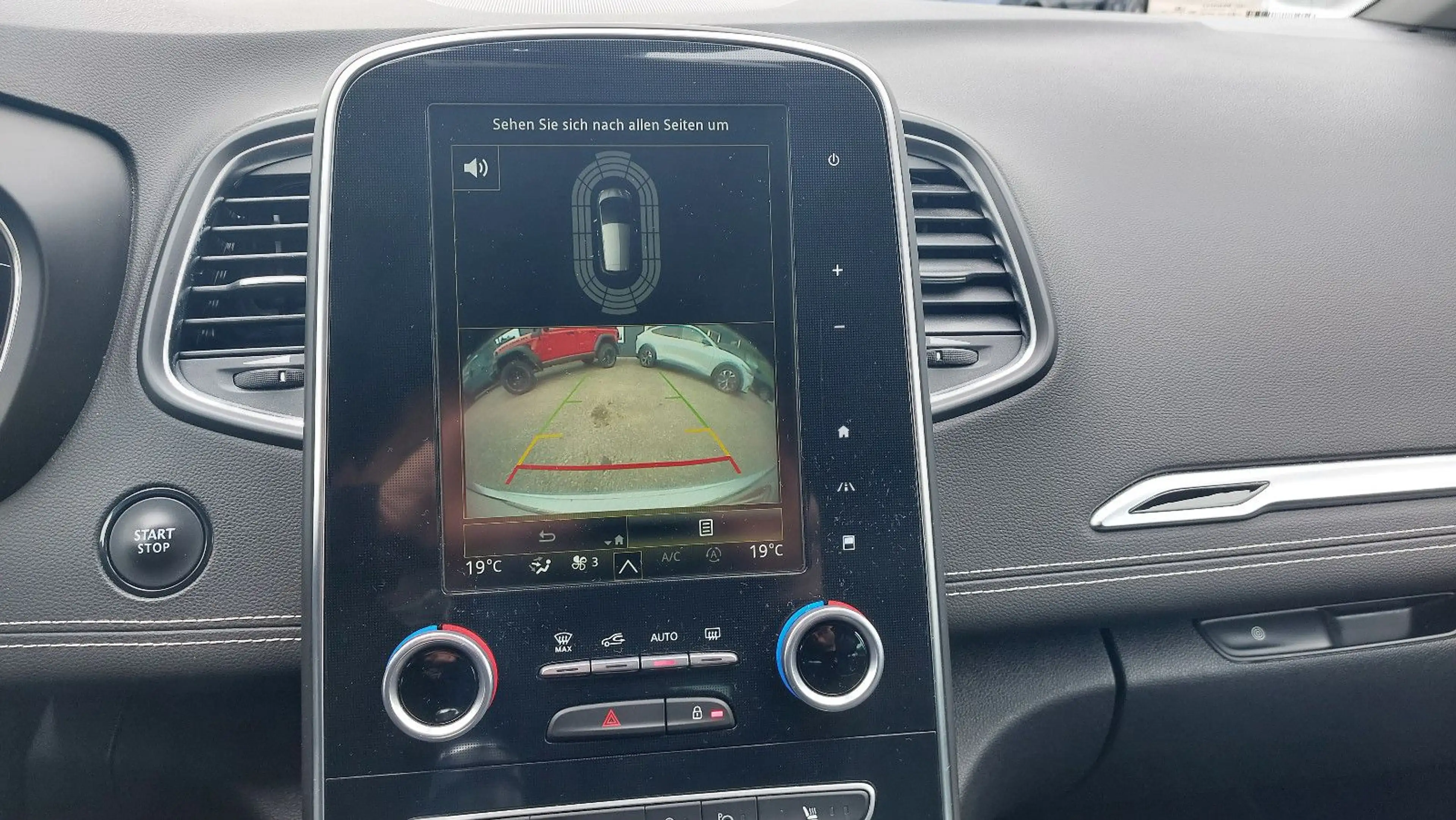 Renault Scenic IV BOSE Edition Assistenzsysteme — photo 12