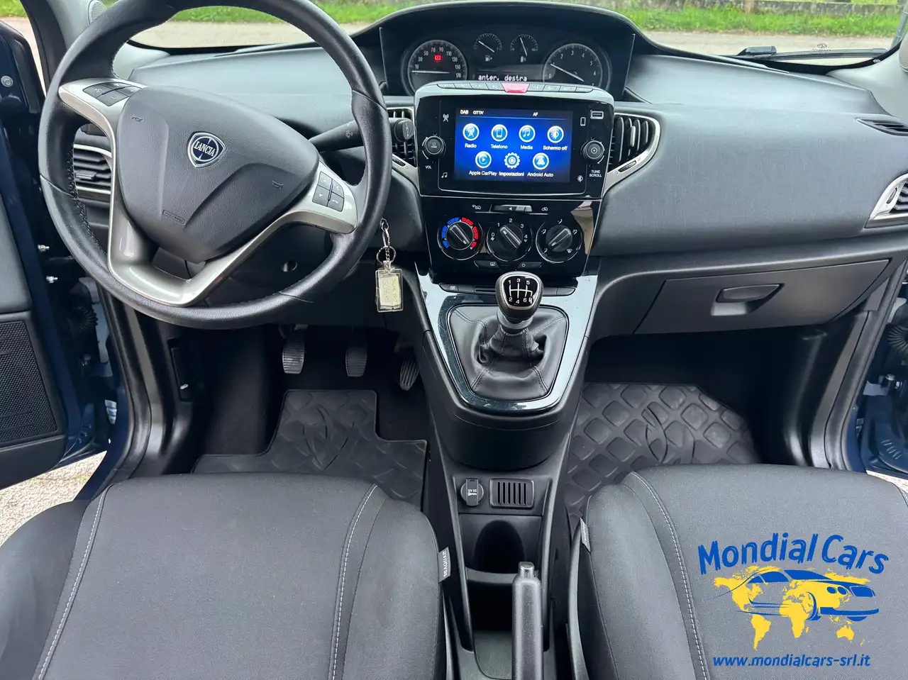 Lancia Ypsilon 2022 — фото 13
