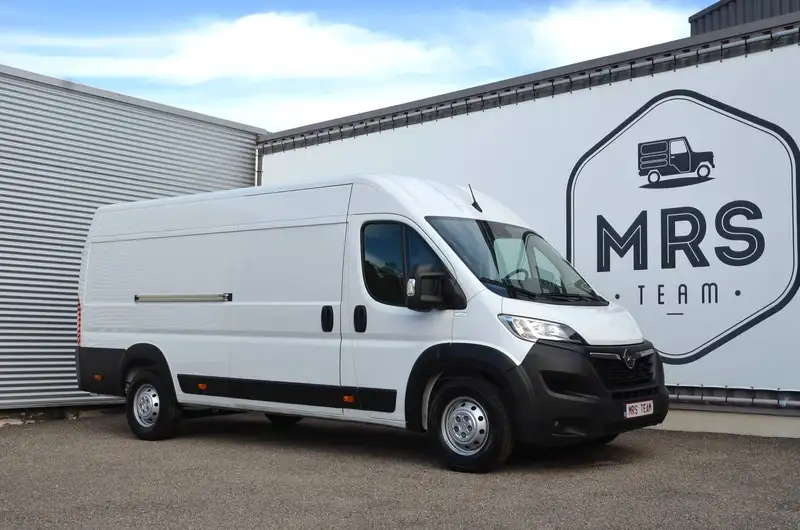 Opel Movano