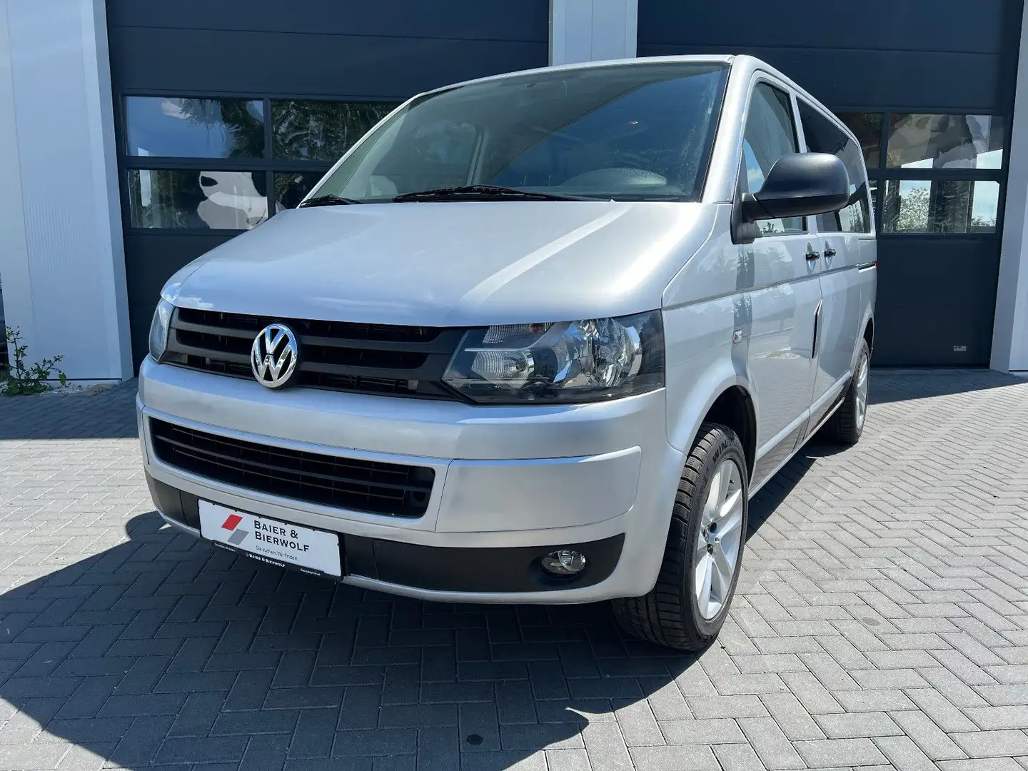 Volkswagen T5 Transporter 4Motion Allrad 103kw 140PS Klima Plateado - 2