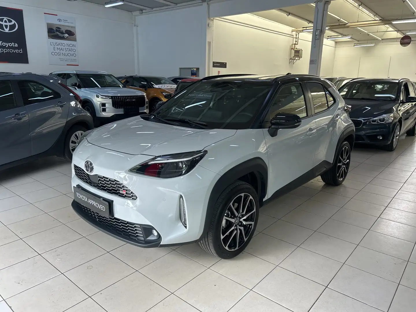 Toyota Yaris Cross Yaris Cross 1.5 Hybrid 130 CV 5p. E-CVT GR SPORT Grey - 1