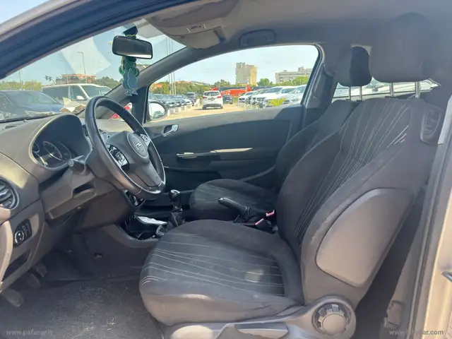 Opel Corsa view 6