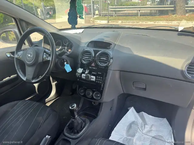 Opel Corsa view 7