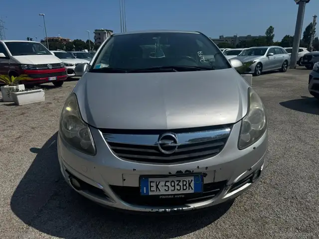 Opel Corsa view 2