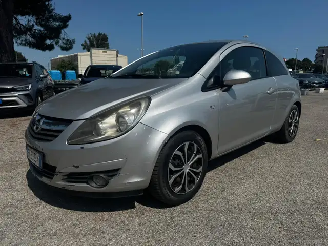 Opel Corsa view 16