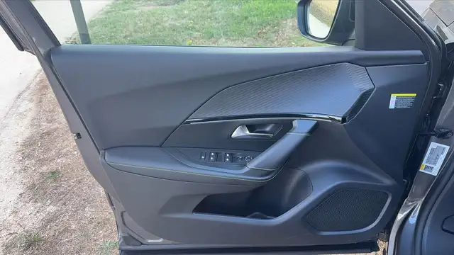 Peugeot 2008 view 7