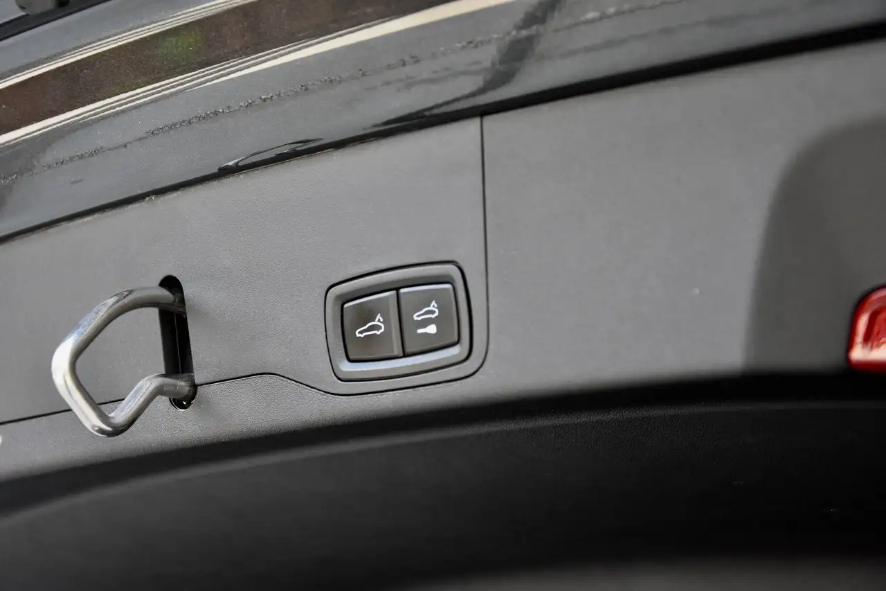 Porsche Taycan Sport 4 Turismo ** PORSCHE APPROVED 11/2027**, миниатюра 6