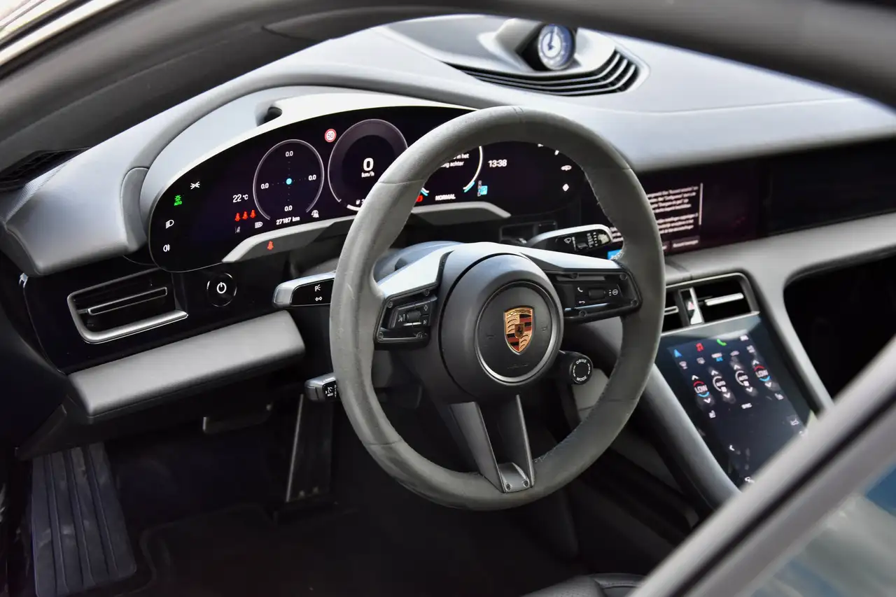 Porsche Taycan Sport 4 Turismo ** PORSCHE APPROVED 11/2027**, миниатюра 5