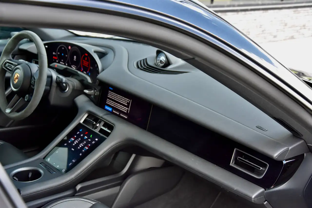 Porsche Taycan Sport 4 Turismo ** PORSCHE APPROVED 11/2027**, миниатюра 9