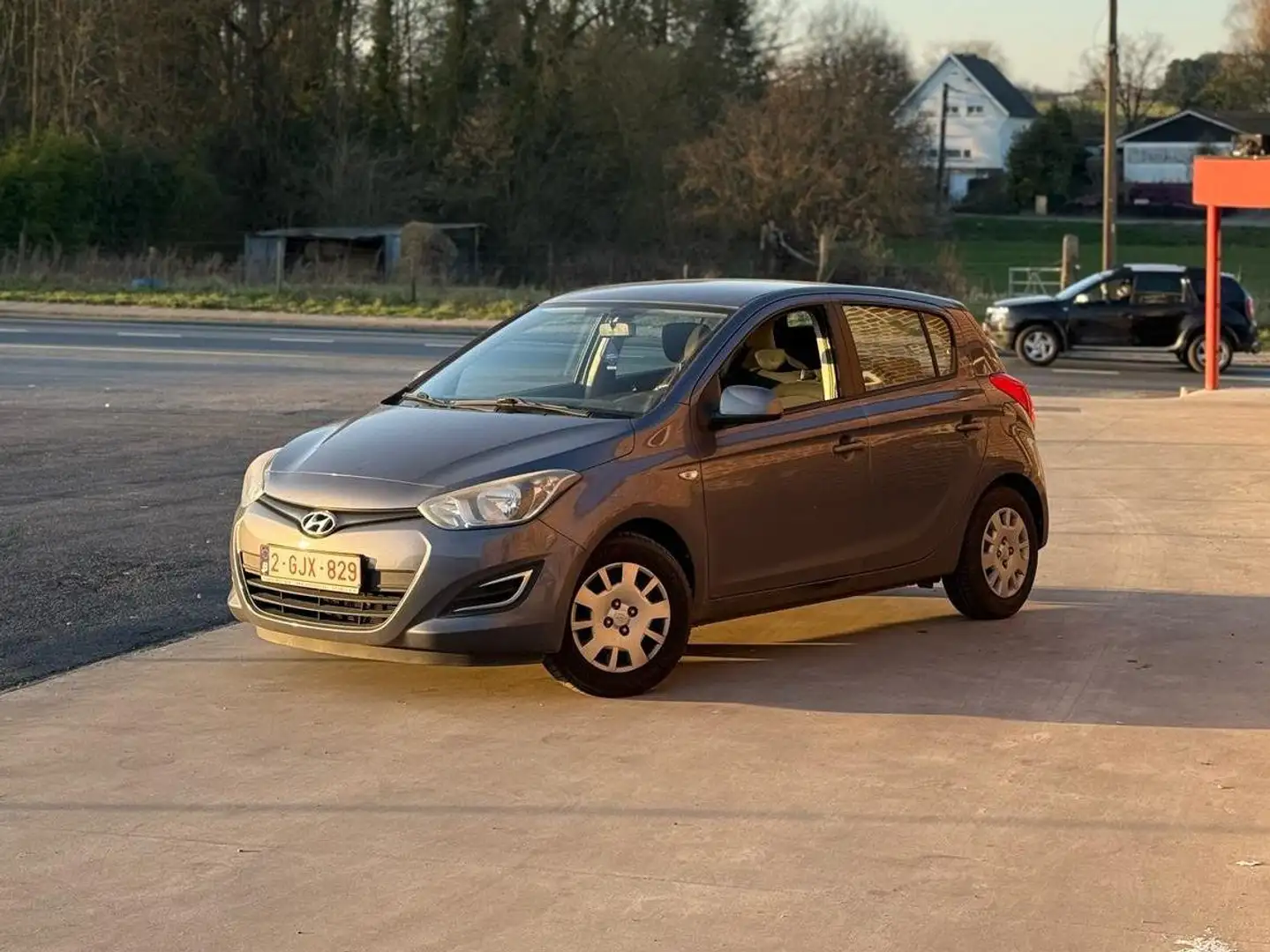 Hyundai i20 i20 1.2i Move Gris - 1