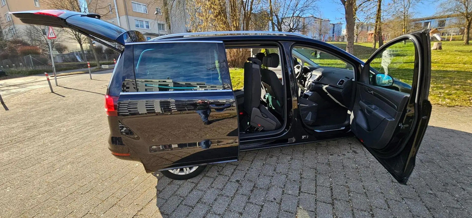 Volkswagen Sharan 2.0 TDI Join Noir - 1