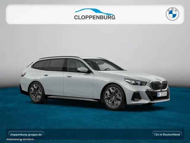 BMW 5 Series view 10