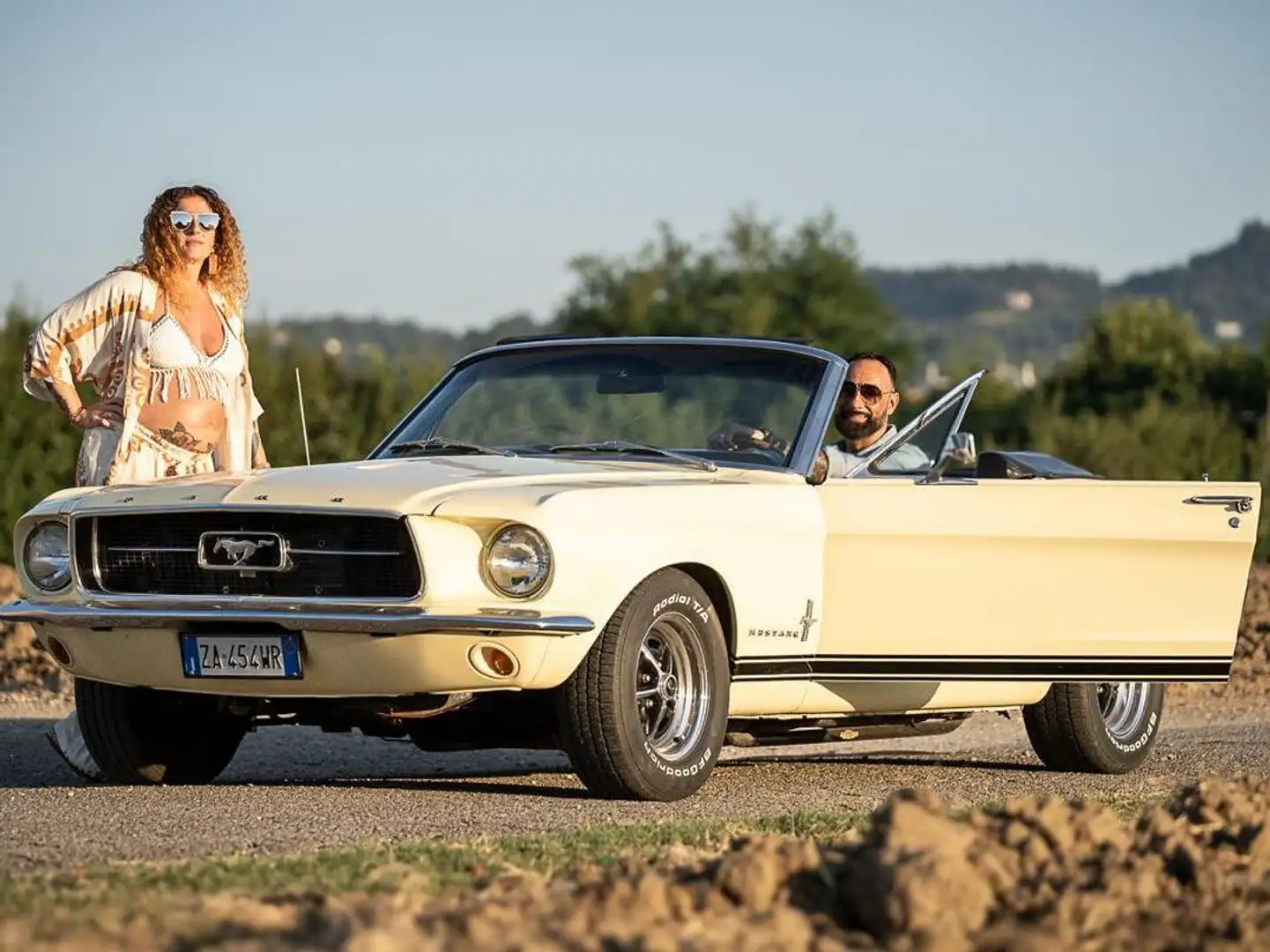 Ford Mustang 289 V8 Bílá - 1
