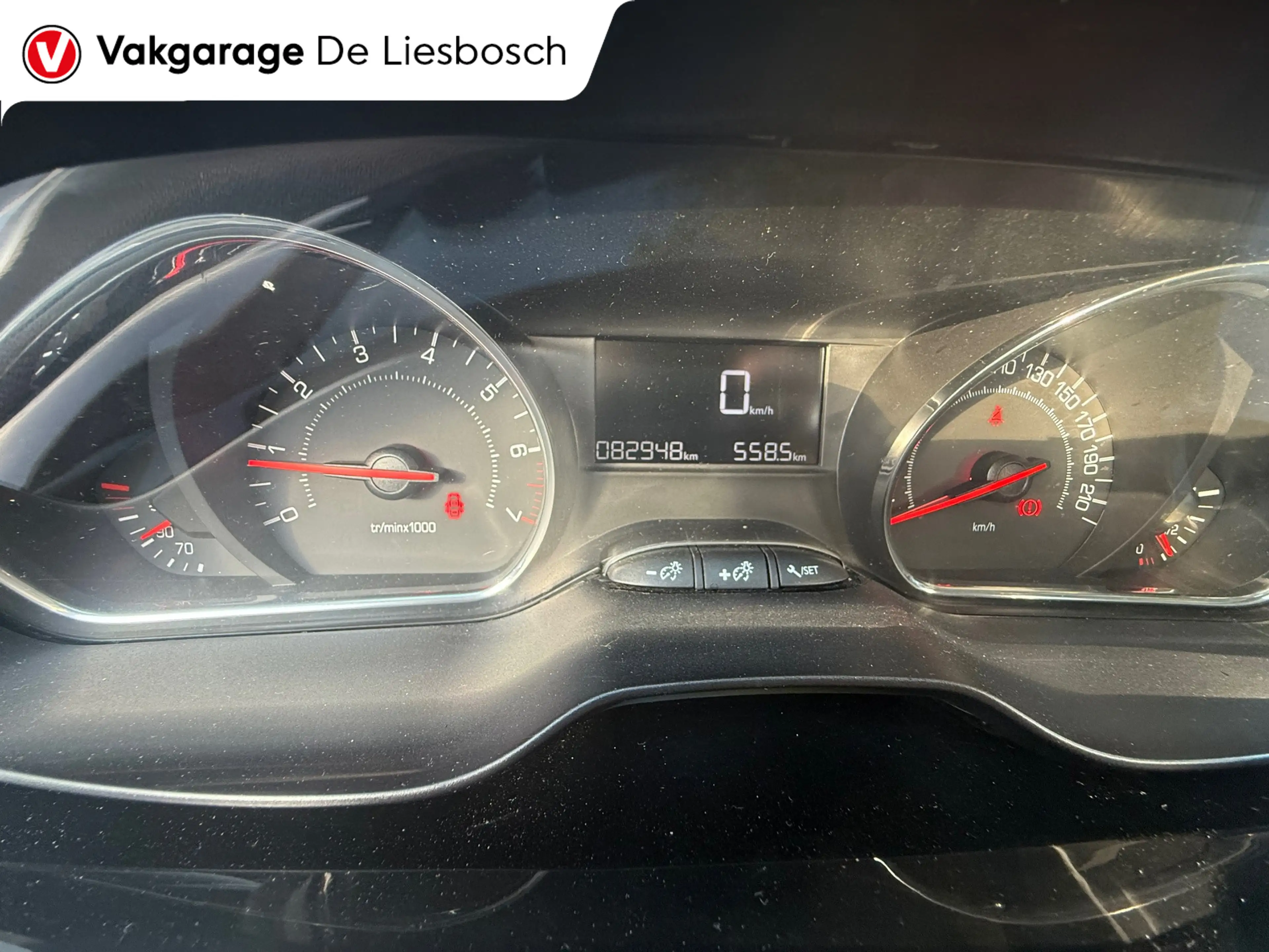 Peugeot 208 1.2 PureTech Style Pack/airco/navi/trekhaak/boeken — photo 11