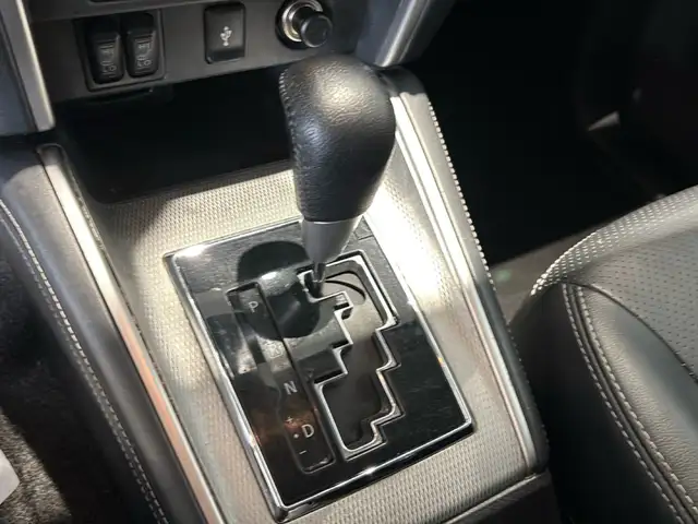 Mitsubishi L200 view 14