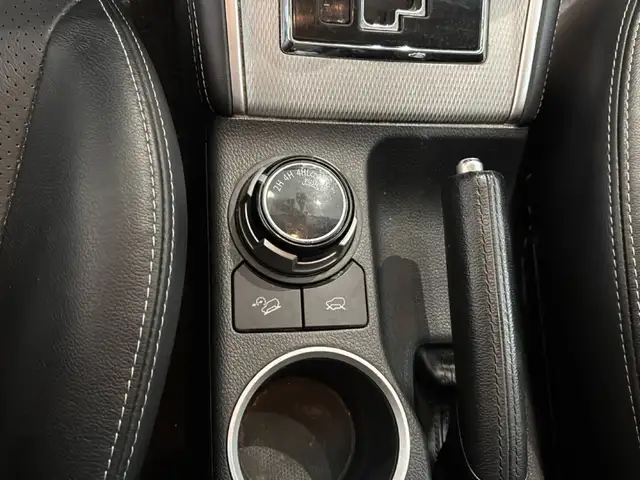 Mitsubishi L200 view 15