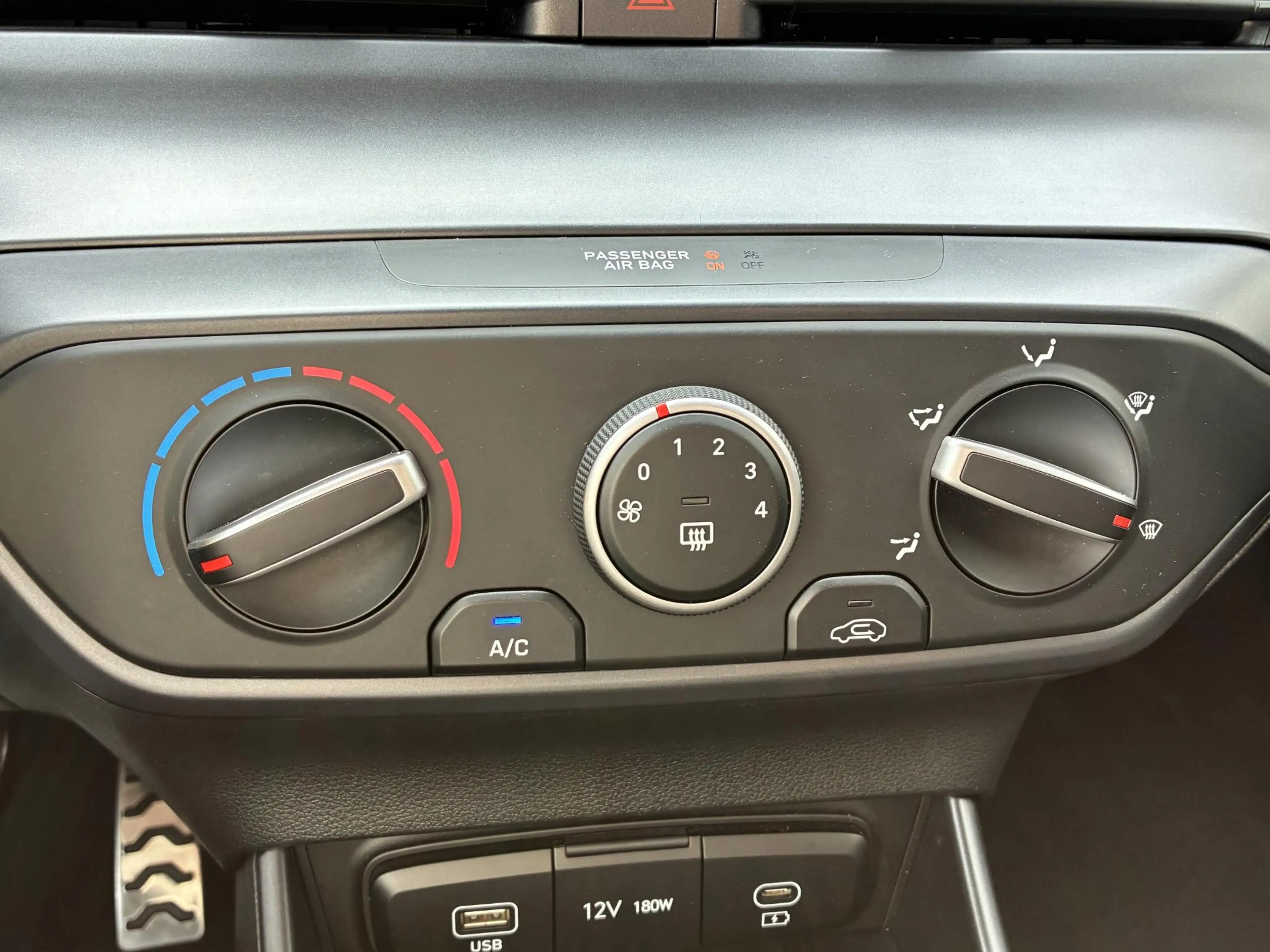 Hyundai BAYON 1.0 T-GDI Comfort / Fabrieksgarantie t/m 4-2030 / — photo 26