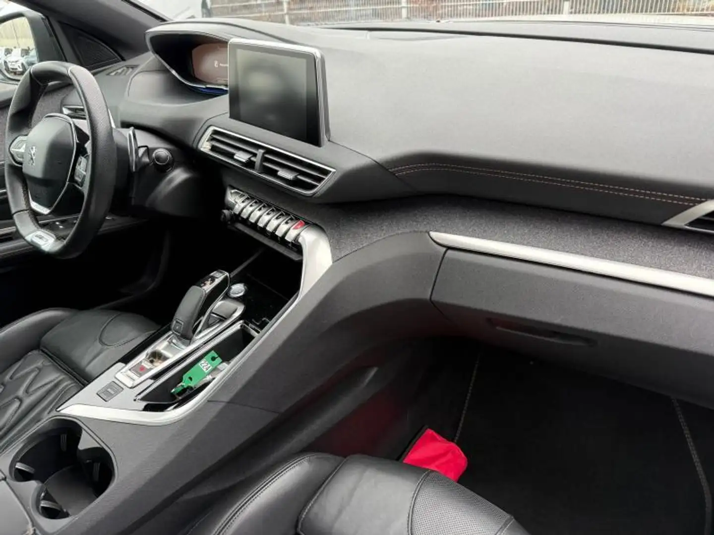 Peugeot 3008 GT Line / EAT6 / THP / 165ch Blanc - 2