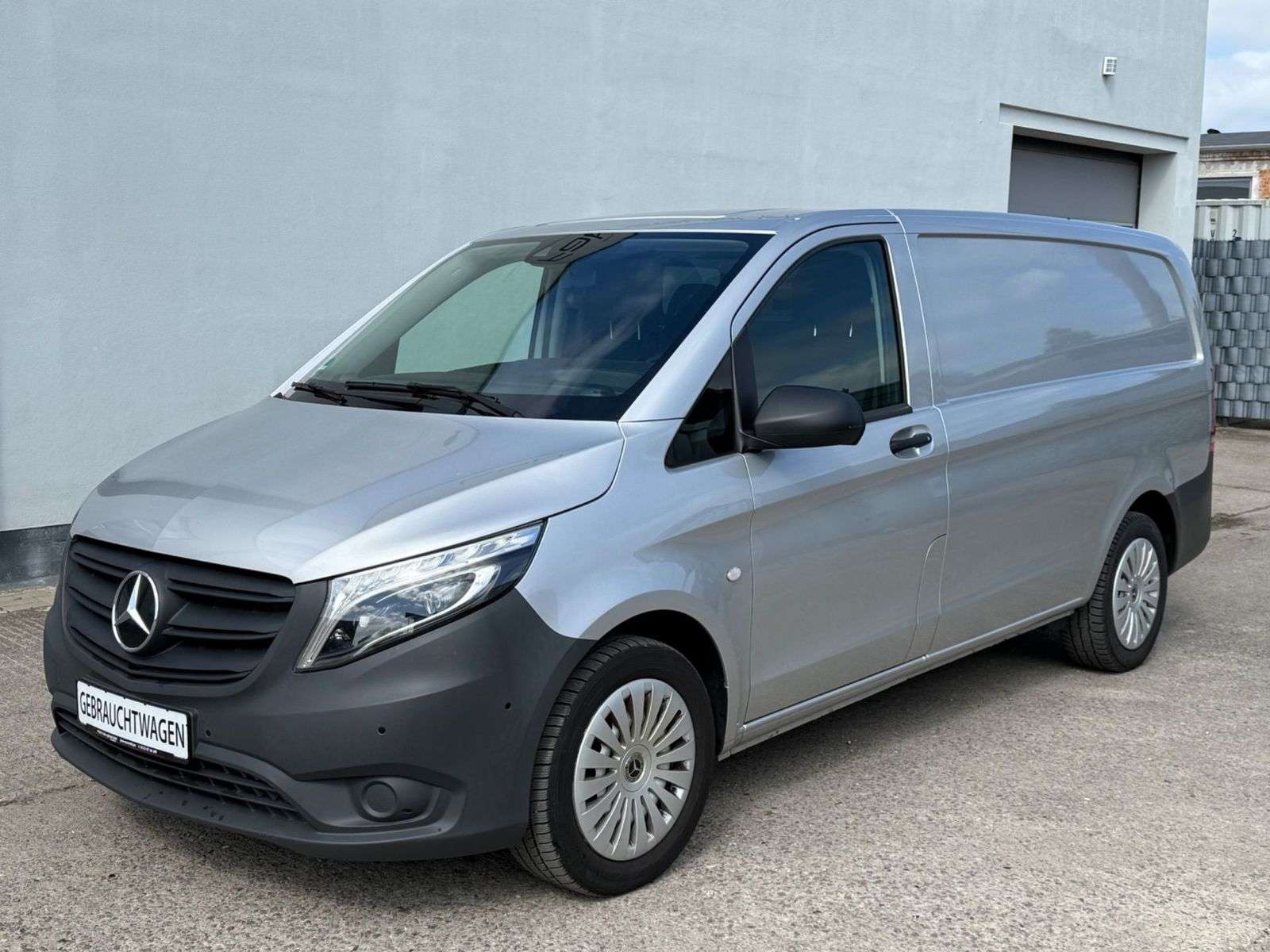 Second hand Mercedes Benz Vito 