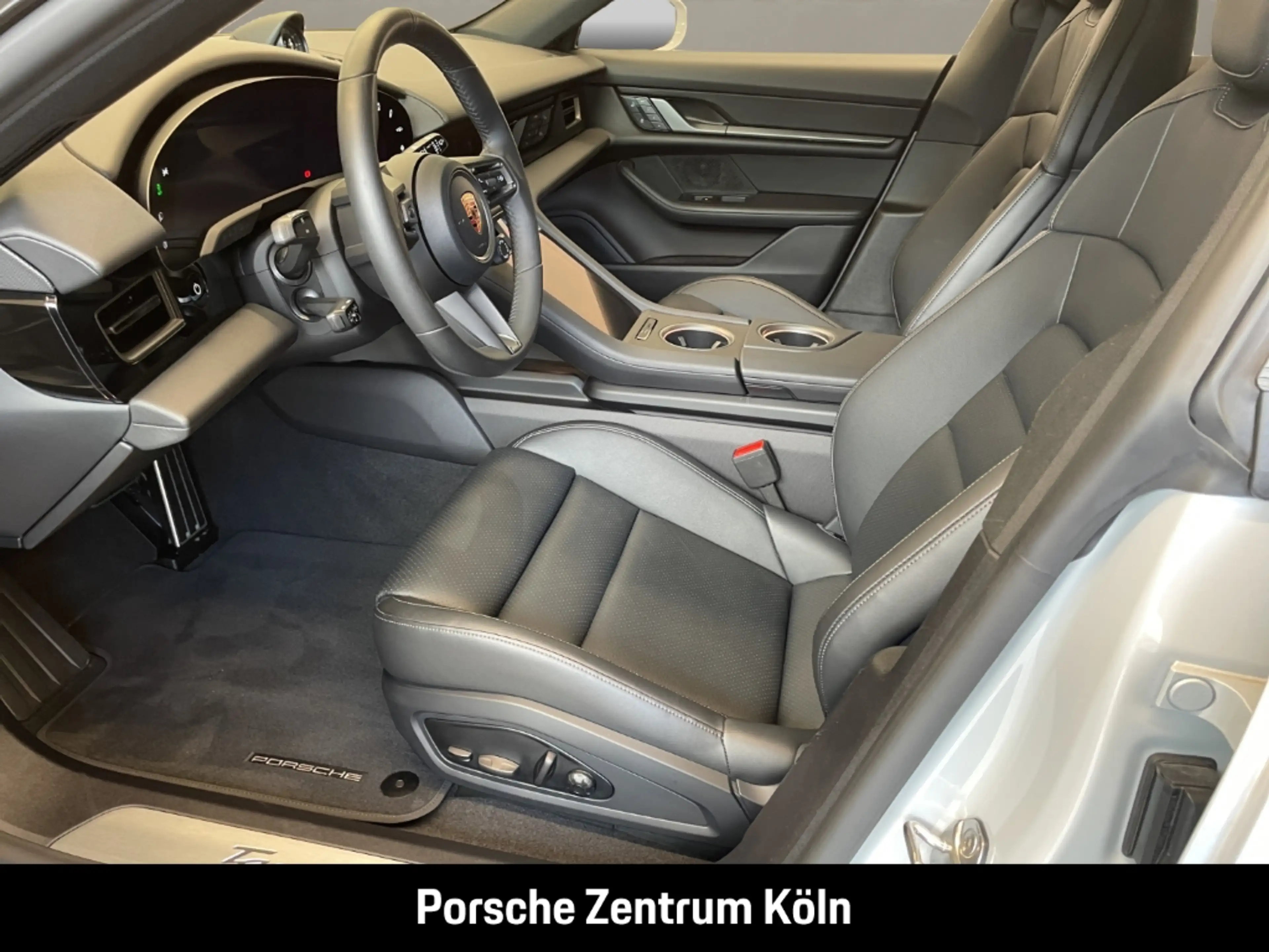 Porsche Taycan Sport Turismo InnoDrive Head-Up BOSE 20-Zoll — photo 13