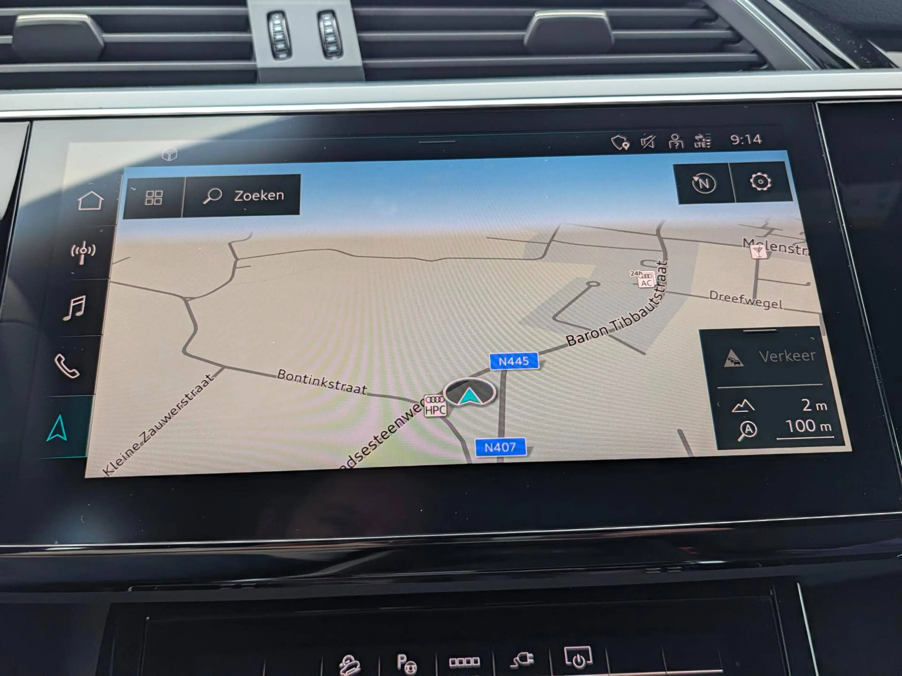 Audi Q8 e-tron (Q8) S-line - camera - trekhaak - zwarte dakhemel — photo 9