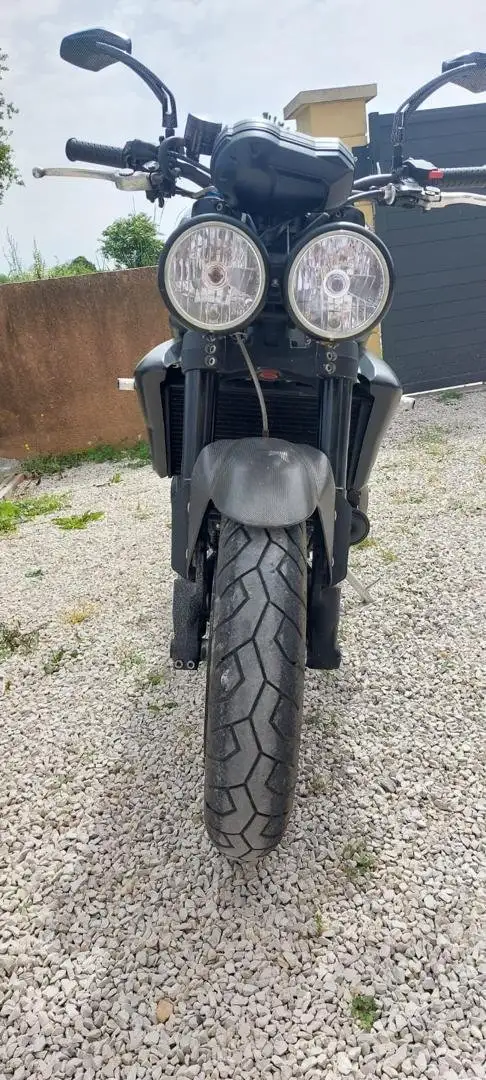 Triumph Speed Triple 1050 Срібний - 1