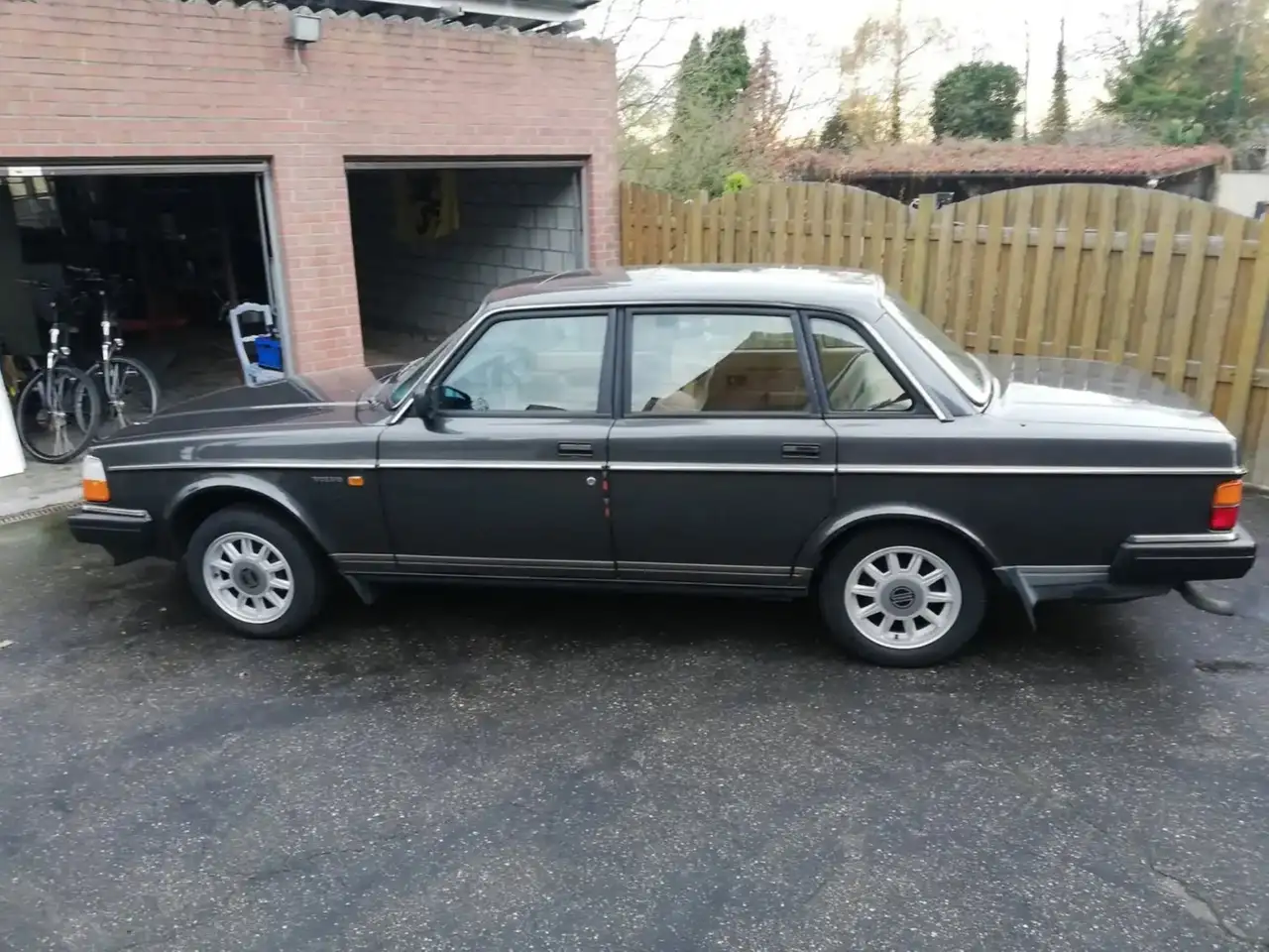 Volvo 240 GL, foto 4