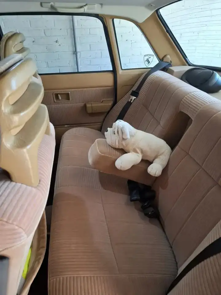 Volvo 240 GL, foto 10