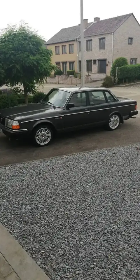 Volvo 240 GL, foto 3