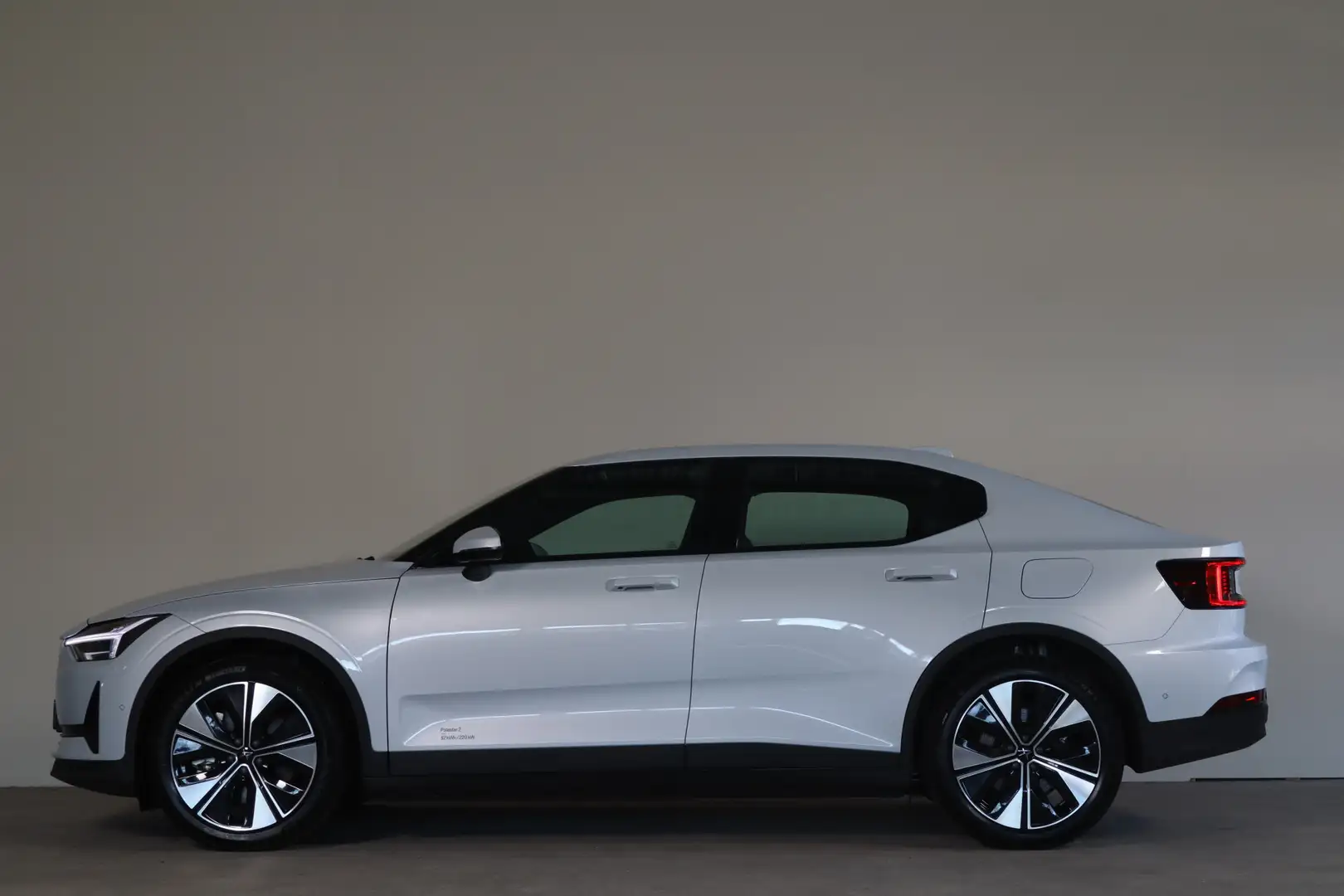 Polestar 2 Long Range Single Motor 82 kWh NL-Auto!! Camera I Grau - 2