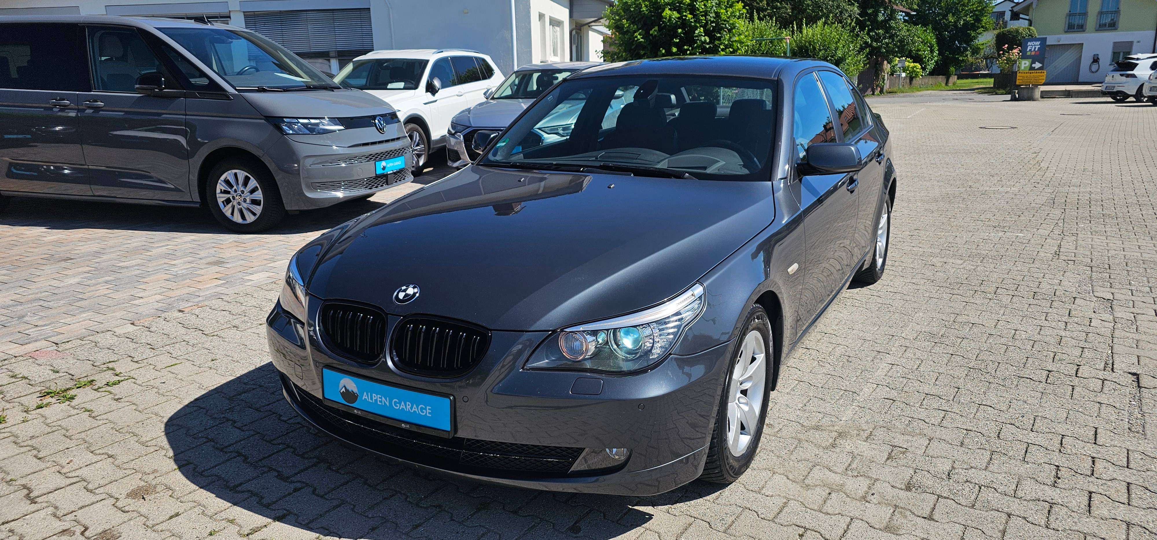 BMW 523