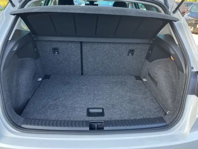 Seat Arona view 12